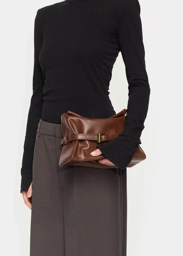 długość paska: 145cm
torebka: briosche mini
pasek: jako obejma